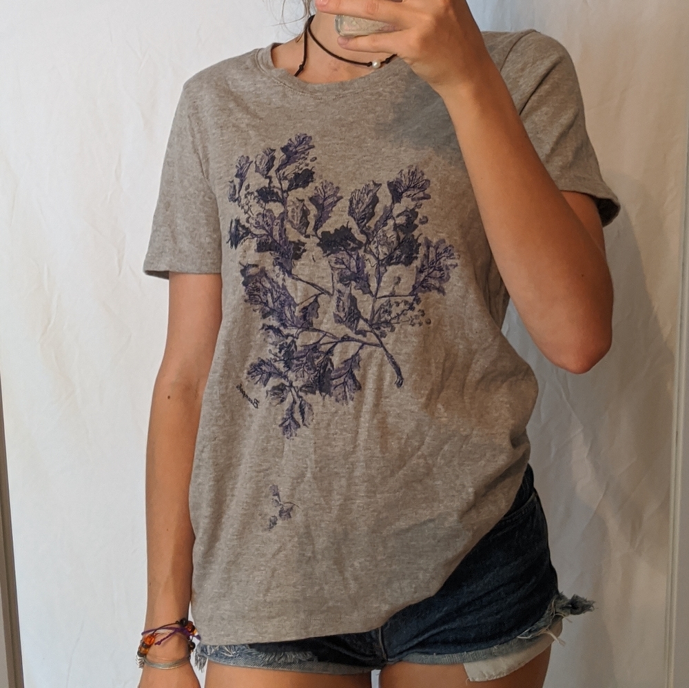 NWOT Embroidered Floral Tee Shirt